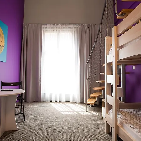 Hostel Moon